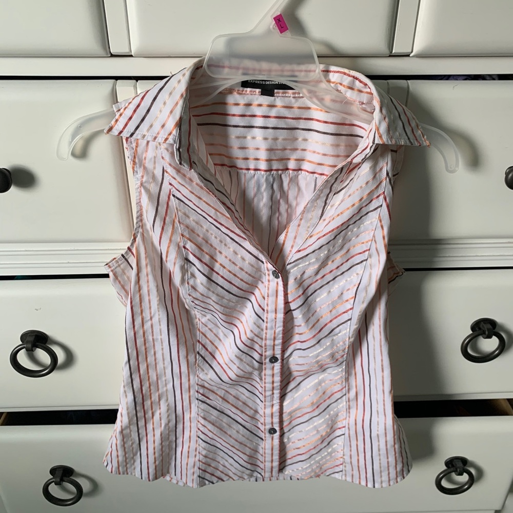 Express size medium sleeveless blouse!